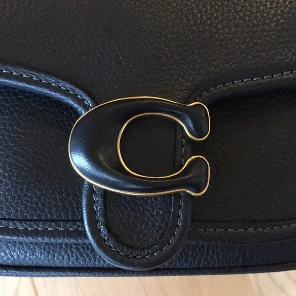 COACH | Tabby Messenger 19 Black Pebbled Leather - Picture 6 of 17